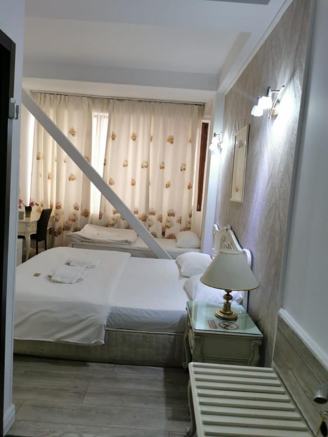 Hotel Nevis Fundeni Bucarest Esterno foto